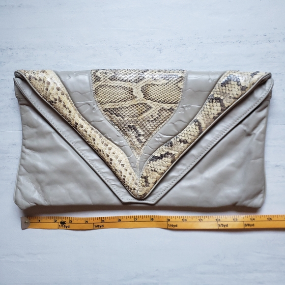 Vintage Hala Snakeskin Oversized Clutch - Picture 9 of 10